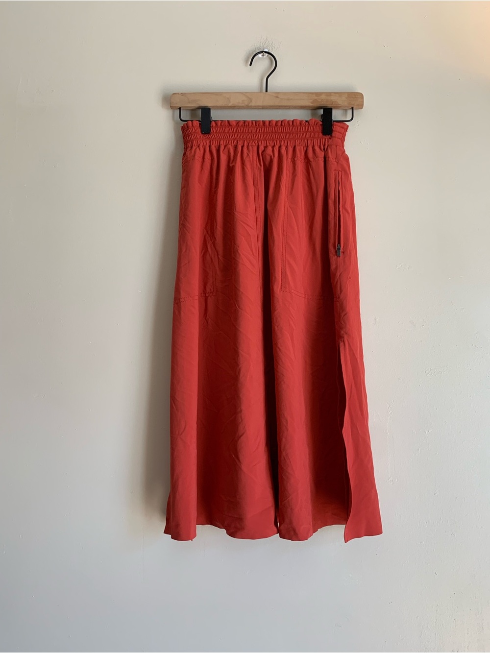 Athleta Coral Red Elastic Waist Maxi Skirt Athletic Bottoms Women Size XXS